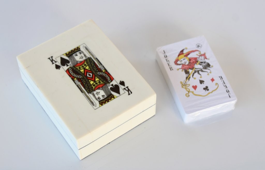 King Single Card Box